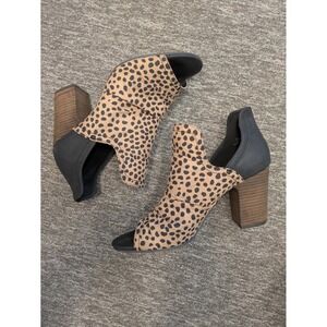 Madeline Girl Fleek Bootie Women's 10 Camel Cheetah Print Peep Toe Block‎ Heel